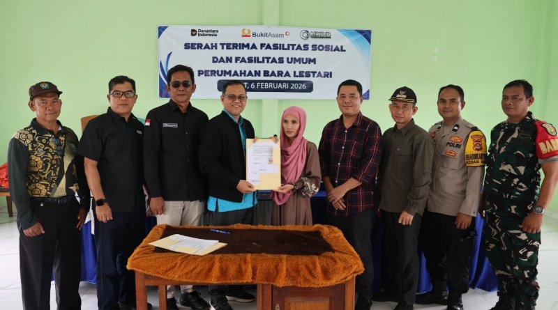 Dukung Permukiman Layak dan Tertata, PTBA Serahkan Fasos dan Fasum