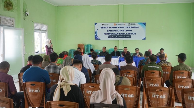 Dukung Permukiman Layak dan Tertata, PTBA Serahkan Fasos dan Fasum